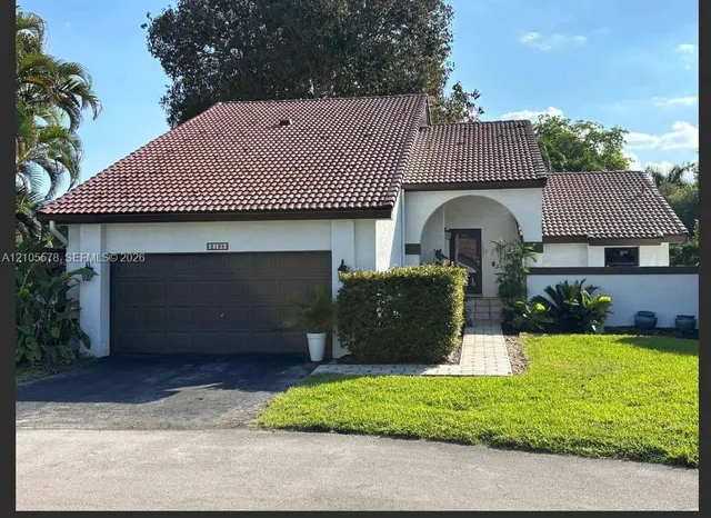 4-bedroom rental at 2199 Charleston, Weston