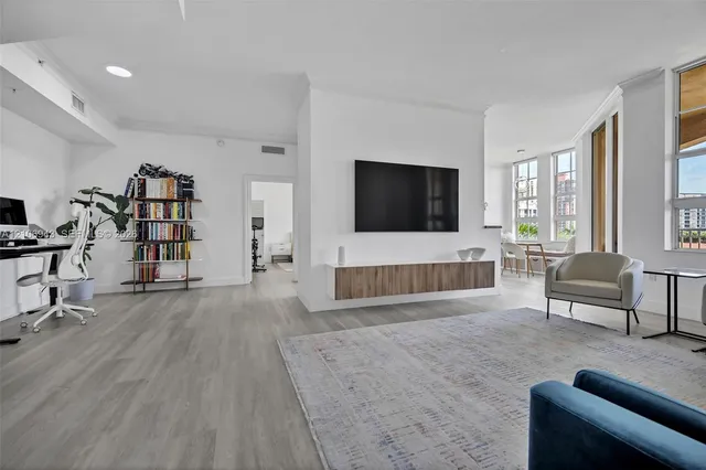 2-bedroom rental at 3001 NE 185th Street #523, Aventura