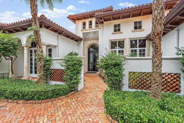 4-bedroom home at 817 Harbour Isles Place, North Palm Beach