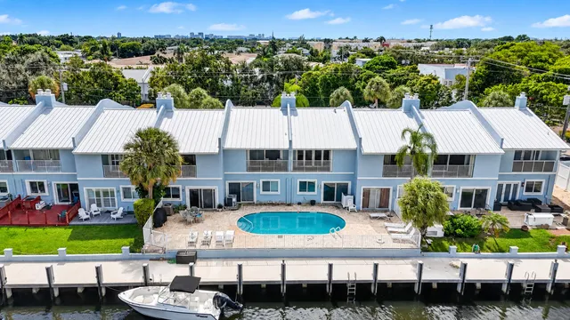 2-bedroom home at 2107 NE 44th Street, Lighthouse Point