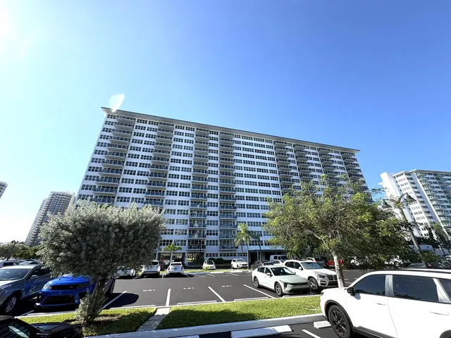 1-bedroom home at 3333 NE 34th Street #817, Fort Lauderdale