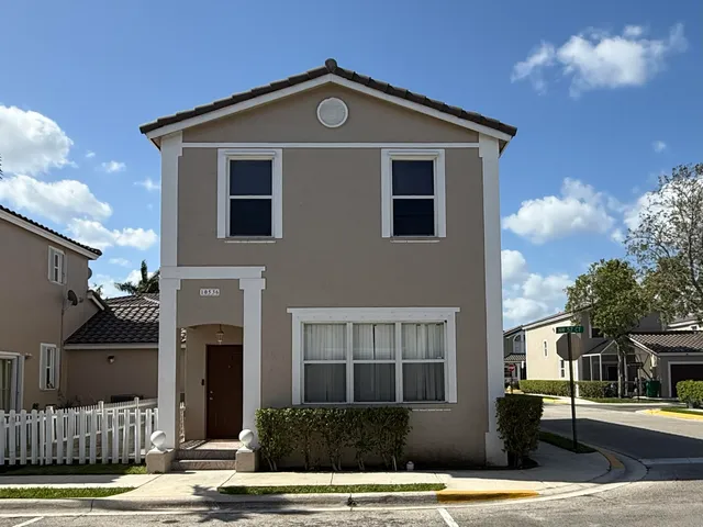 3-bedroom home at 10536 NW 57TH Court #10536, Coral Springs