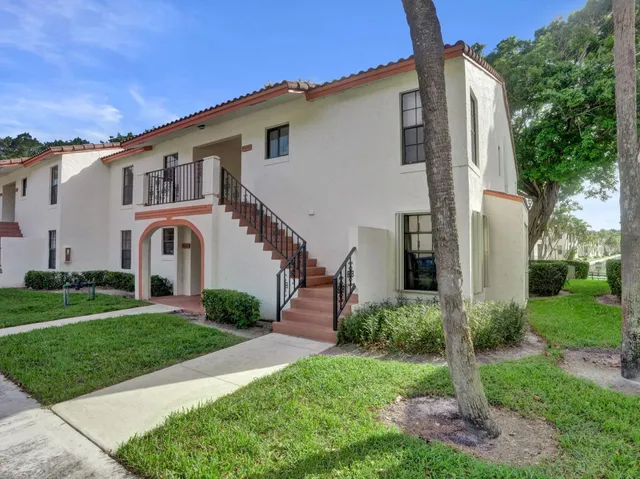 2-bedroom home at 300 Palmwood Place #P206, Boca Raton