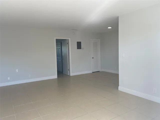 1-bedroom rental at 853 SE 4TH Court #17, Deerfield Beach