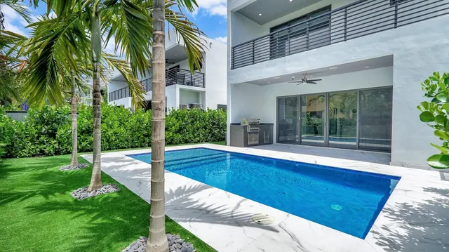 3-bedroom rental at 1620 NE 5TH Court #B, Fort Lauderdale