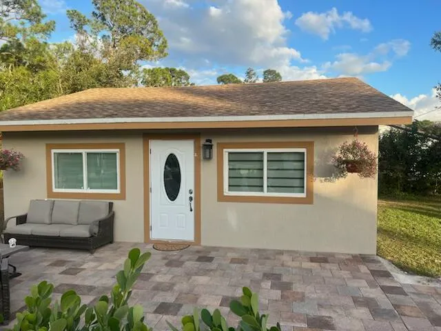 1-bedroom rental at 16355 Downers Drive E #2, Loxahatchee