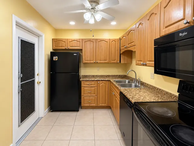 2-bedroom rental at 632 NW 13TH Street #0120, Boca Raton