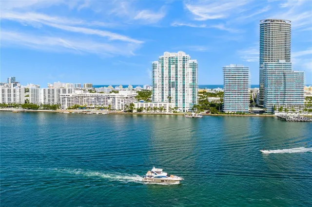 3-bedroom home at 650 West Avenue #1807, Miami Beach