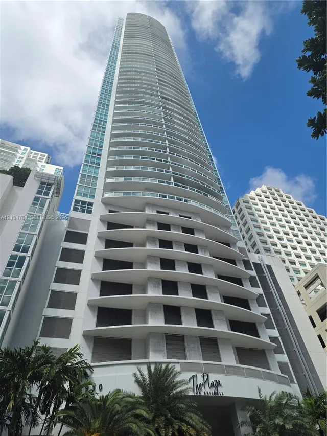 2-bedroom home at 950 Brickell Bay Drive #1210, Miami