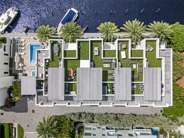 4-bedroom home at 259 Shore Court, Lauderdale-By-The-Sea