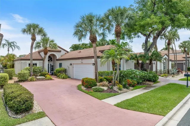 2-bedroom home at 7259 Via Palomar, Boca Raton