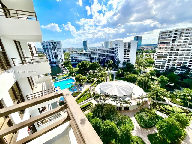 2-bedroom home at 2500 Parkview Drive #1619, Hallandale Beach