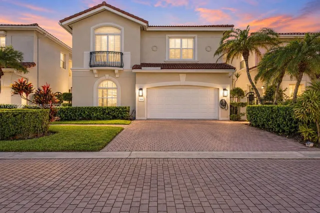4-bedroom home at 1516 Breakwater Terrace, Hollywood