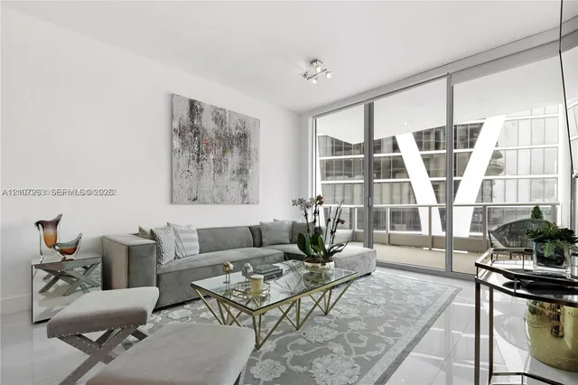 1-bedroom home at 900 Biscayne Boulevard #4010, Miami