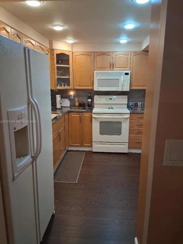 2-bedroom home at 1000 St Charles Place #615, Pembroke Pines