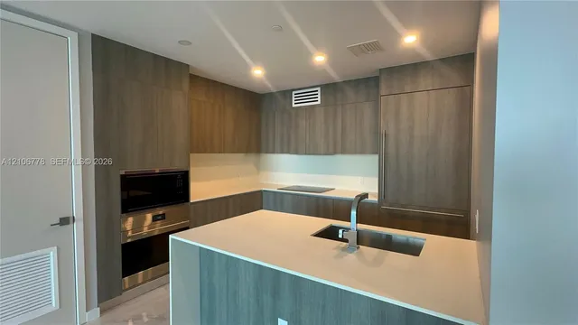 2-bedroom rental at 17550 Collins Avenue #803, Sunny Isles Beach