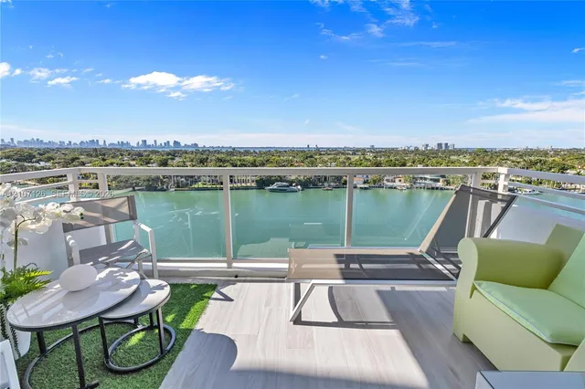 2-bedroom rental at 5600 Collins Avenue #10H, Miami Beach