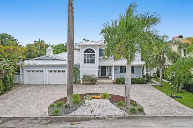 8-bedroom rental at 952 Lincoln Street #., Hollywood