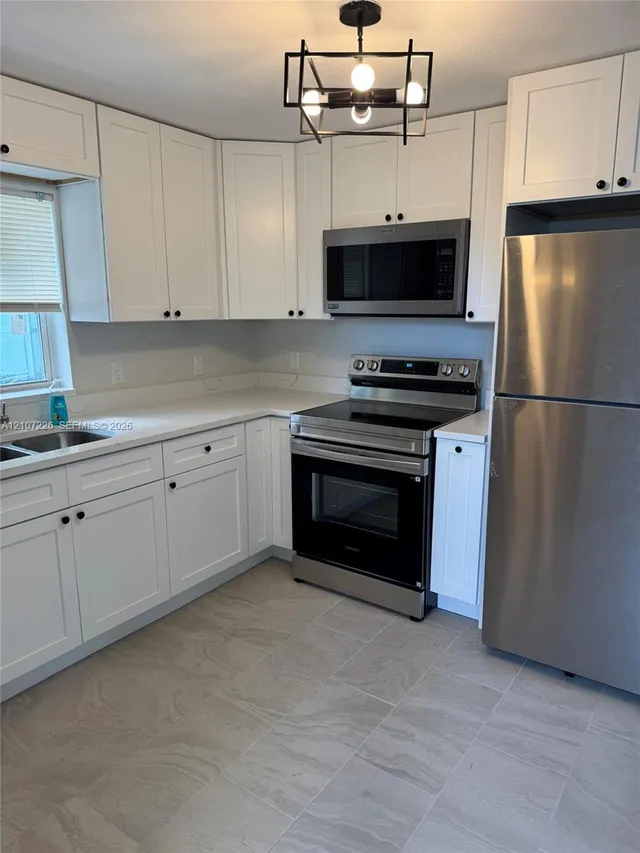 2-bedroom rental at 704 NW 5th Avenue #1-4, Pompano Beach