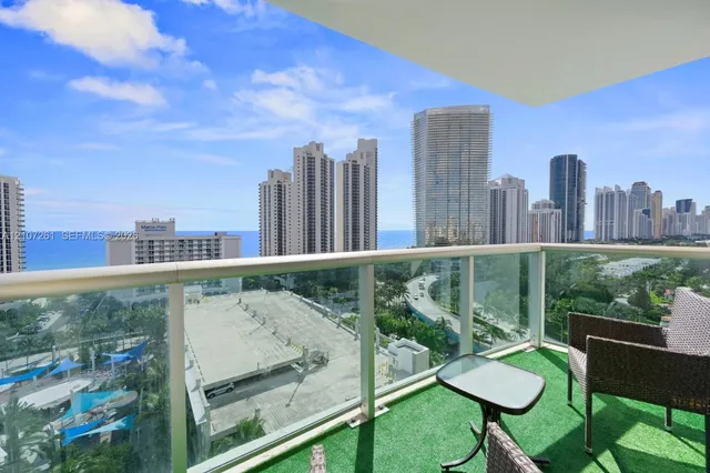 2-bedroom rental at 19370 Collins Avenue #1601, Sunny Isles Beach