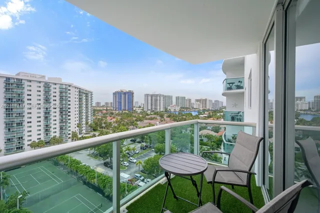 1-bedroom rental at 19370 Collins Avenue #1108, Sunny Isles Beach
