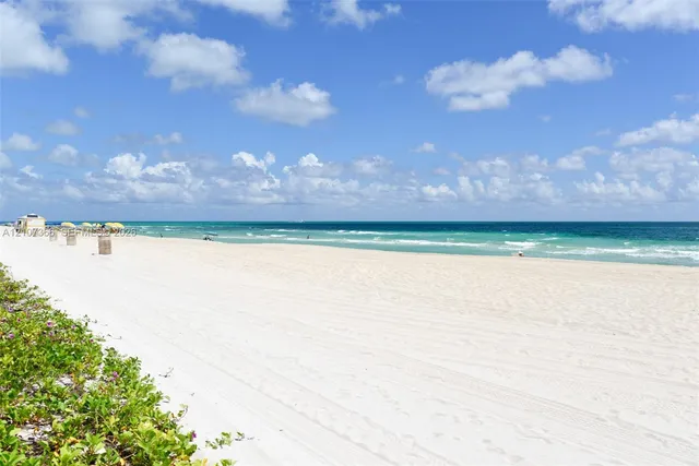 2-bedroom rental at 6039 Collins Avenue #937, Miami Beach