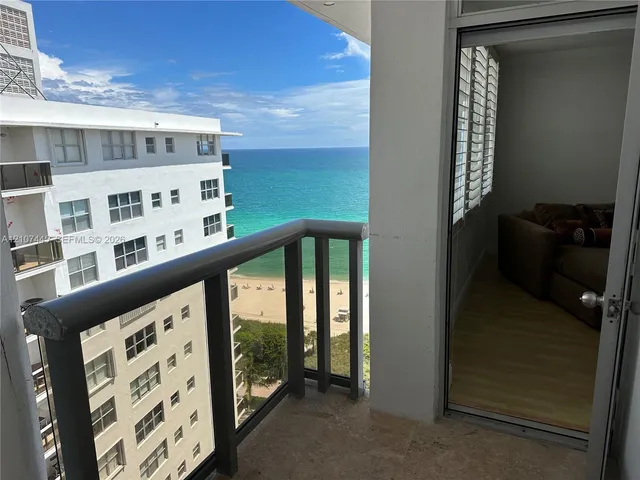 1-bedroom rental at 6039 Collins Avenue #PH21, Miami Beach