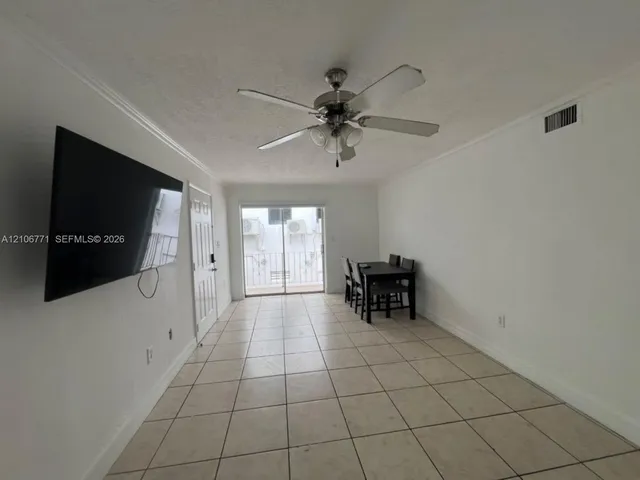 2-bedroom rental at 427 SW 6th Street #6, Miami