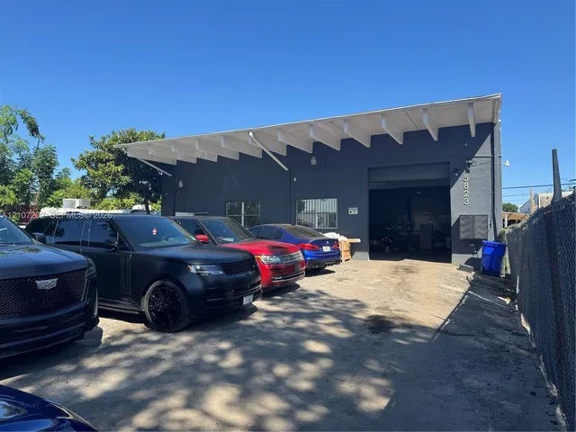 Commercial at 5823 Rodman Street, Hollywood