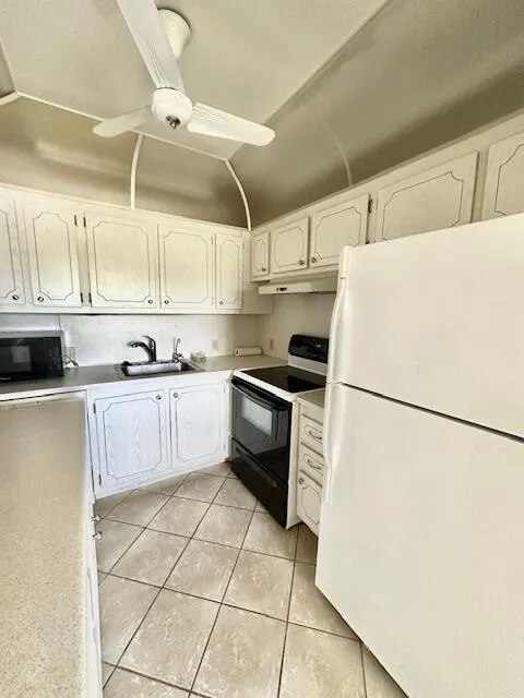 2-bedroom home at 59 Preston B, Boca Raton