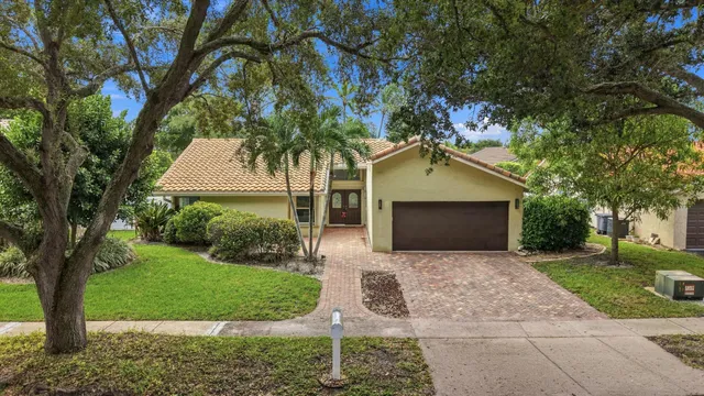 3-bedroom home at 8928 Escondido Way E, Boca Raton