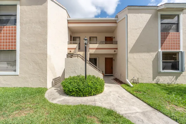 2-bedroom home at 9819 NW 3RD Court #3, Plantation