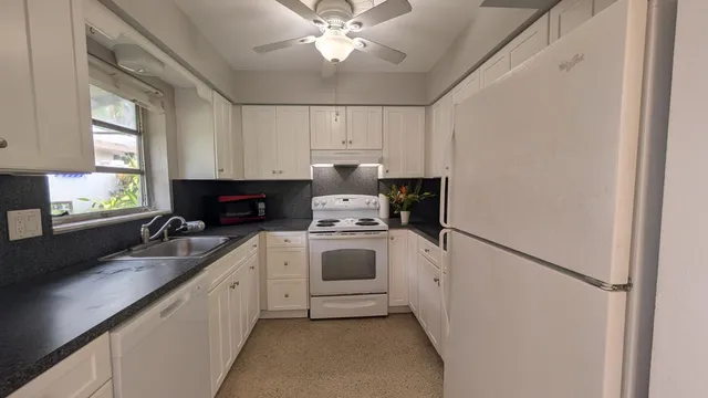 1-bedroom rental at 3267 NE 18th Terrace, Oakland Park