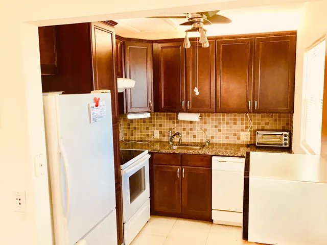 2-bedroom rental at 542 MANSFIELD M, Boca Raton