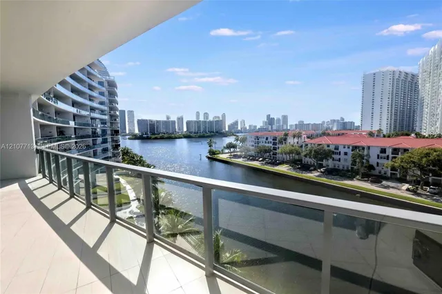 4-bedroom rental at 3250 NE 188th Street #502, Aventura