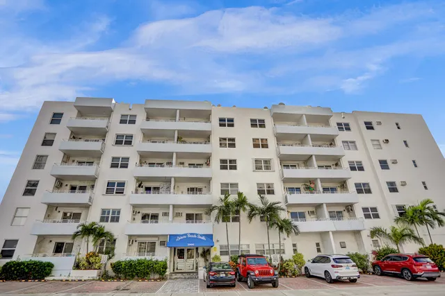 2-bedroom home at 2900 Banyan Street #101, Fort Lauderdale