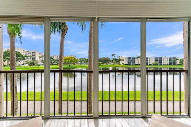 2-bedroom home at 7320 Amberly Lane #208, Delray Beach