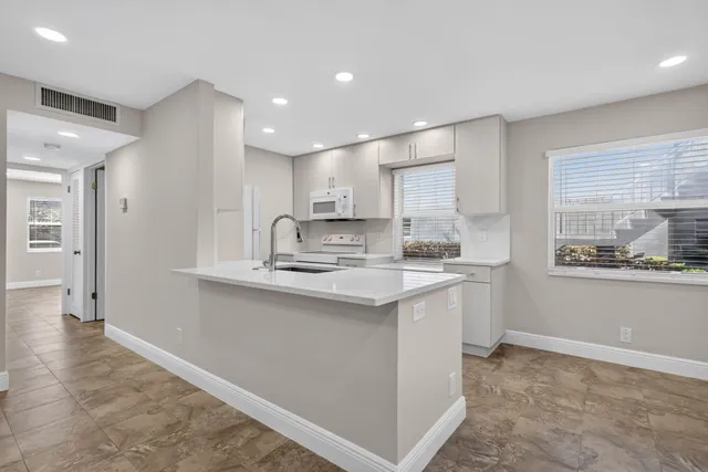 2-bedroom home at 883 Normandy Trail, Delray Beach