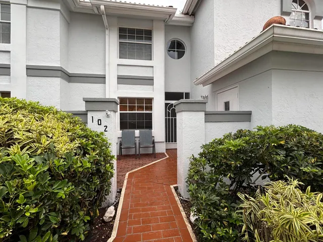 3-bedroom home at 9927 Seacrest Circle #102, Boynton Beach