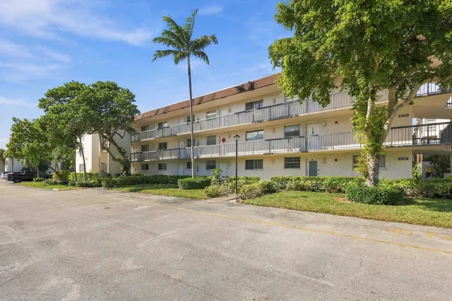 2-bedroom home at 7400 NW 17TH Street #202, Plantation