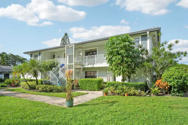 2-bedroom home at 2 Southport Lane #D, Boynton Beach