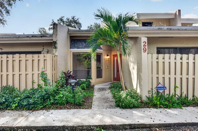 3-bedroom home at 1400 NW 9TH Avenue #D-29, Boca Raton