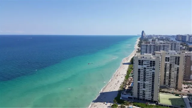 3-bedroom rental at 1830 S Ocean Drive #3502, Hallandale Beach
