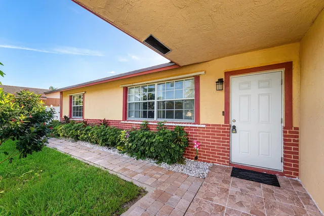 3-bedroom rental at 2861 NE 5th Court, Boynton Beach