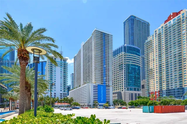 2-bedroom home at 1200 Brickell Bay Drive #2901, Miami