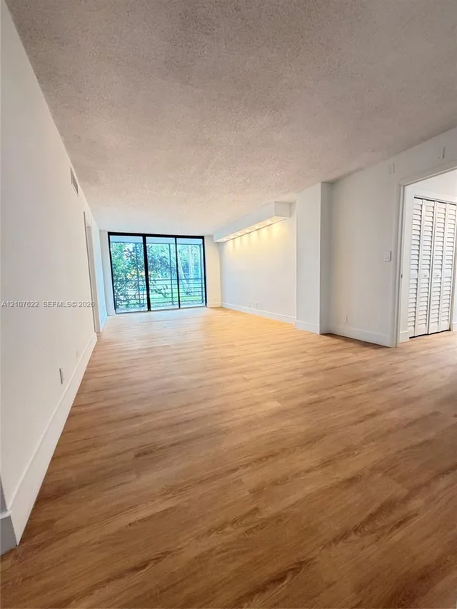 2-bedroom home at 20400 W Country Club Drive #112, Aventura
