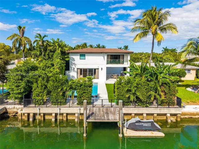 5-bedroom home at 710 S Shore Drive, Miami Beach