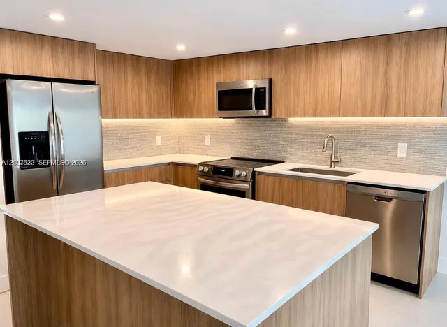 3-bedroom home at 2601 N 40th Avenue #2601, Hollywood