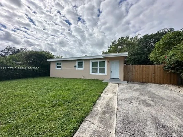 3-bedroom rental at 240 NW 28th Avenue, Boynton Beach