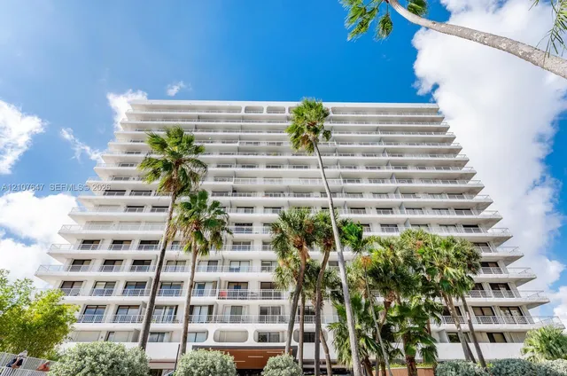 1-bedroom rental at 200 SE 15th Road #PH-A, Miami